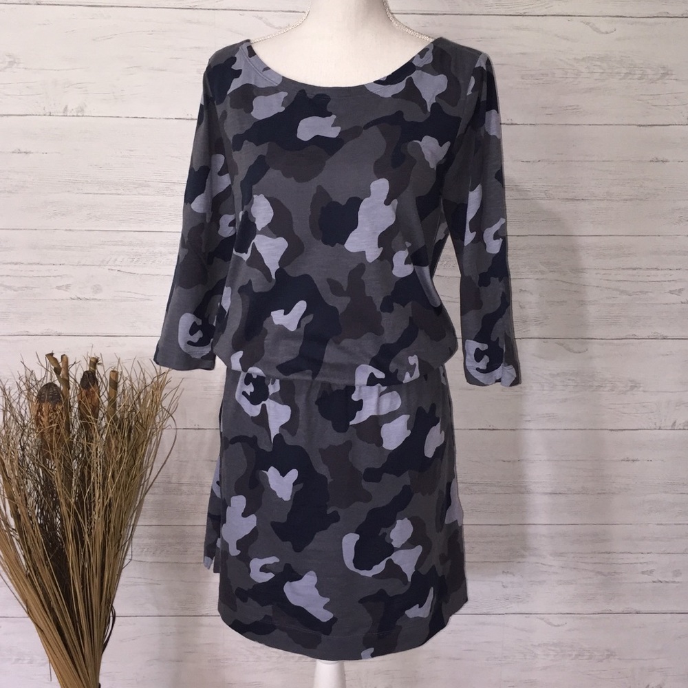 Banana Republic Camouflage Knit Dress - M